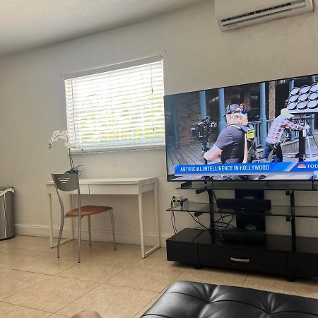 Miami Haven By Airport Villa Bagian luar foto