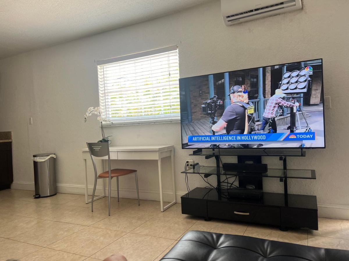 Miami Haven By Airport Villa Bagian luar foto